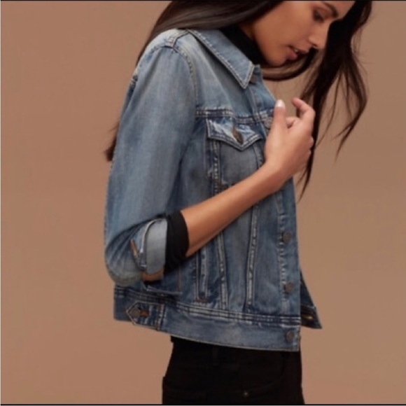 Talula Aritzia Light Blue Denim Jean Jacket NWOT SIZE SMALL - Picture 9 of 10